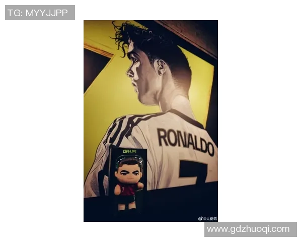 C罗传奇风采壁画装饰画展现足球之王的非凡气度与激情四射的场上瞬间