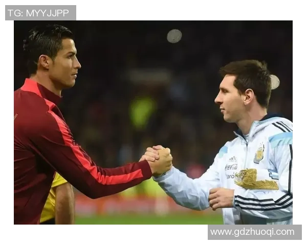 Futera球星卡足球系列:珍藏版卡牌与全球顶级球员的完美融合 Futera球星卡足球系列:珍藏版卡牌与全球顶级球员的完美融合