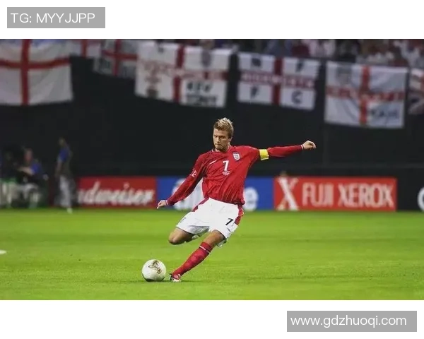 《挑战极限球技赢取球星签名足球,成为足球场上的传奇英雄》 《挑战极限球技赢取球星签名足球,成为足球场上的传奇英雄》