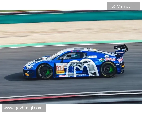 从足球球星语录看拼搏精神与团队协作在赛场内外的真实力量 从足球球星语录看拼搏精神与团队协作在赛场内外的真实力量